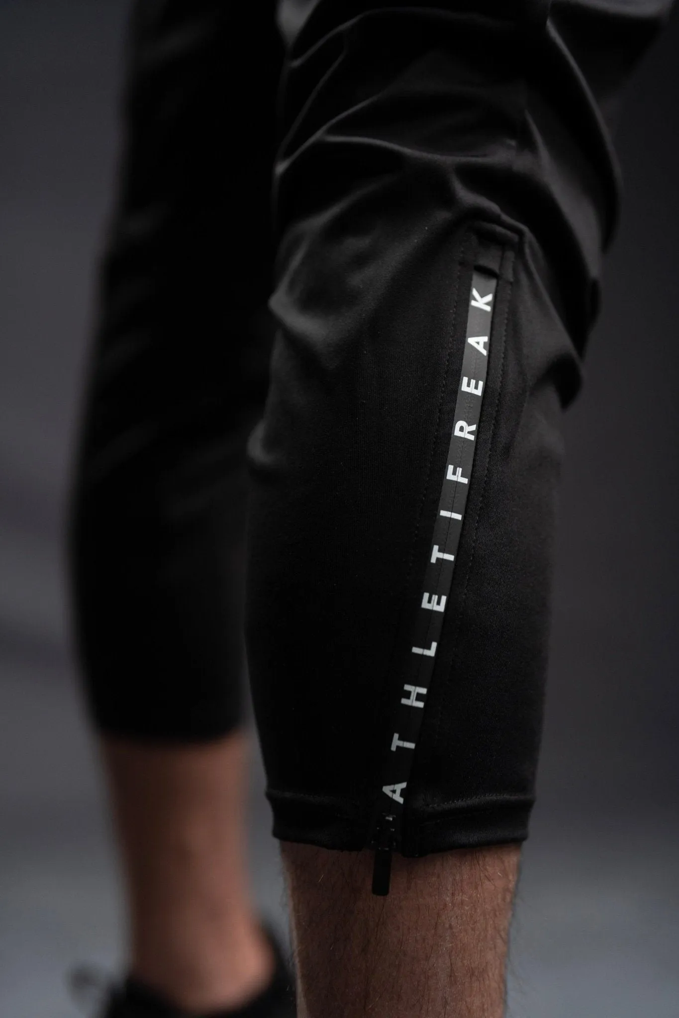 Feminine Cut Non Restrictive Fit [CORE] Thrive Joggers - Black