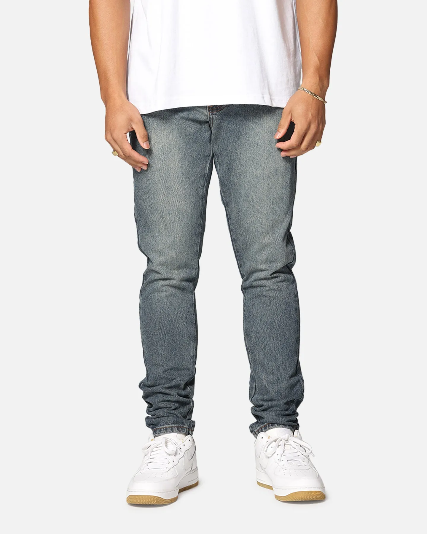 Daytime Look Saint Morta Fimi Jeans Dirty Denim