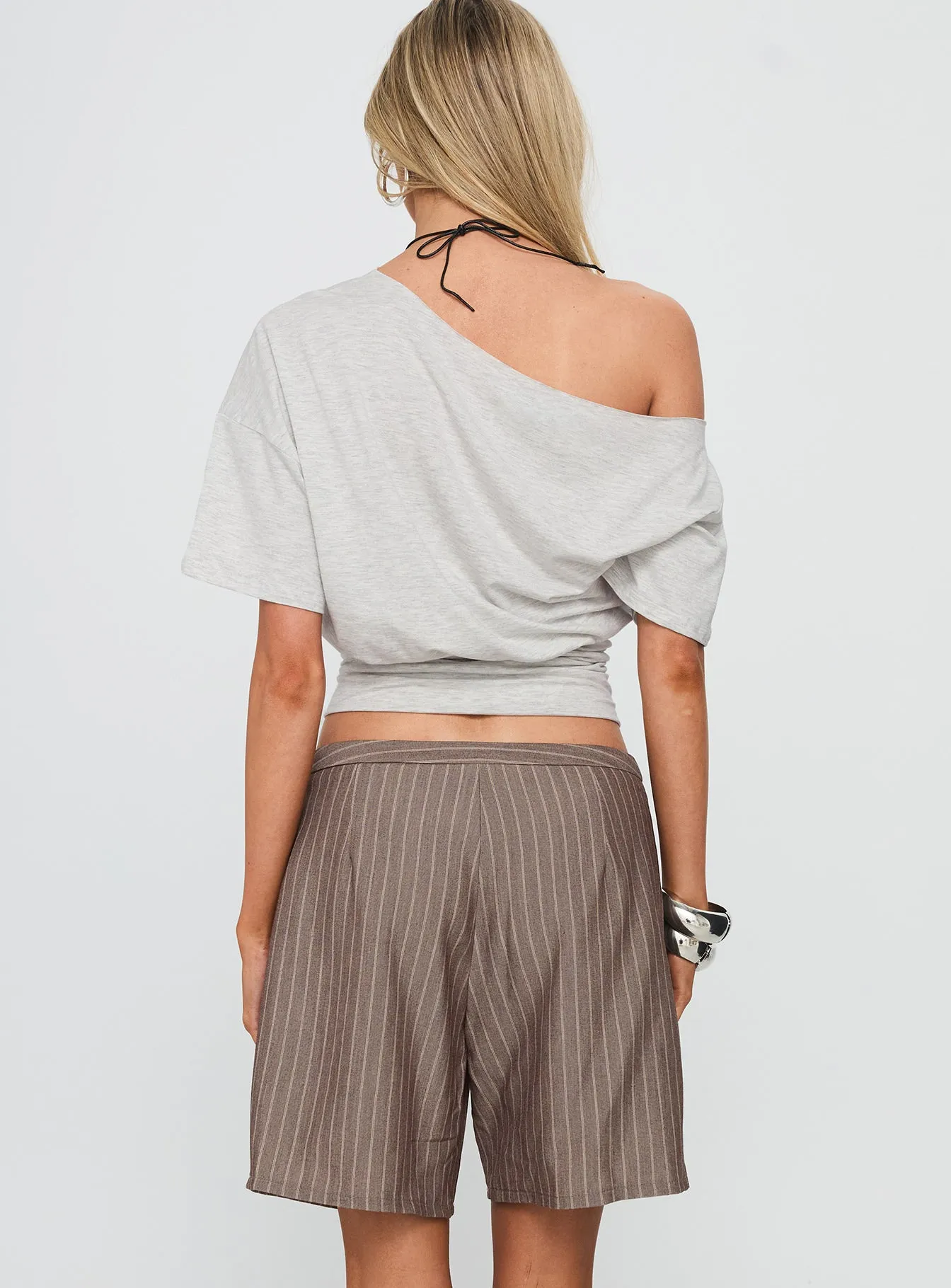 Sarun Short Pinstripe Brown Stream Fit Comfort waistband