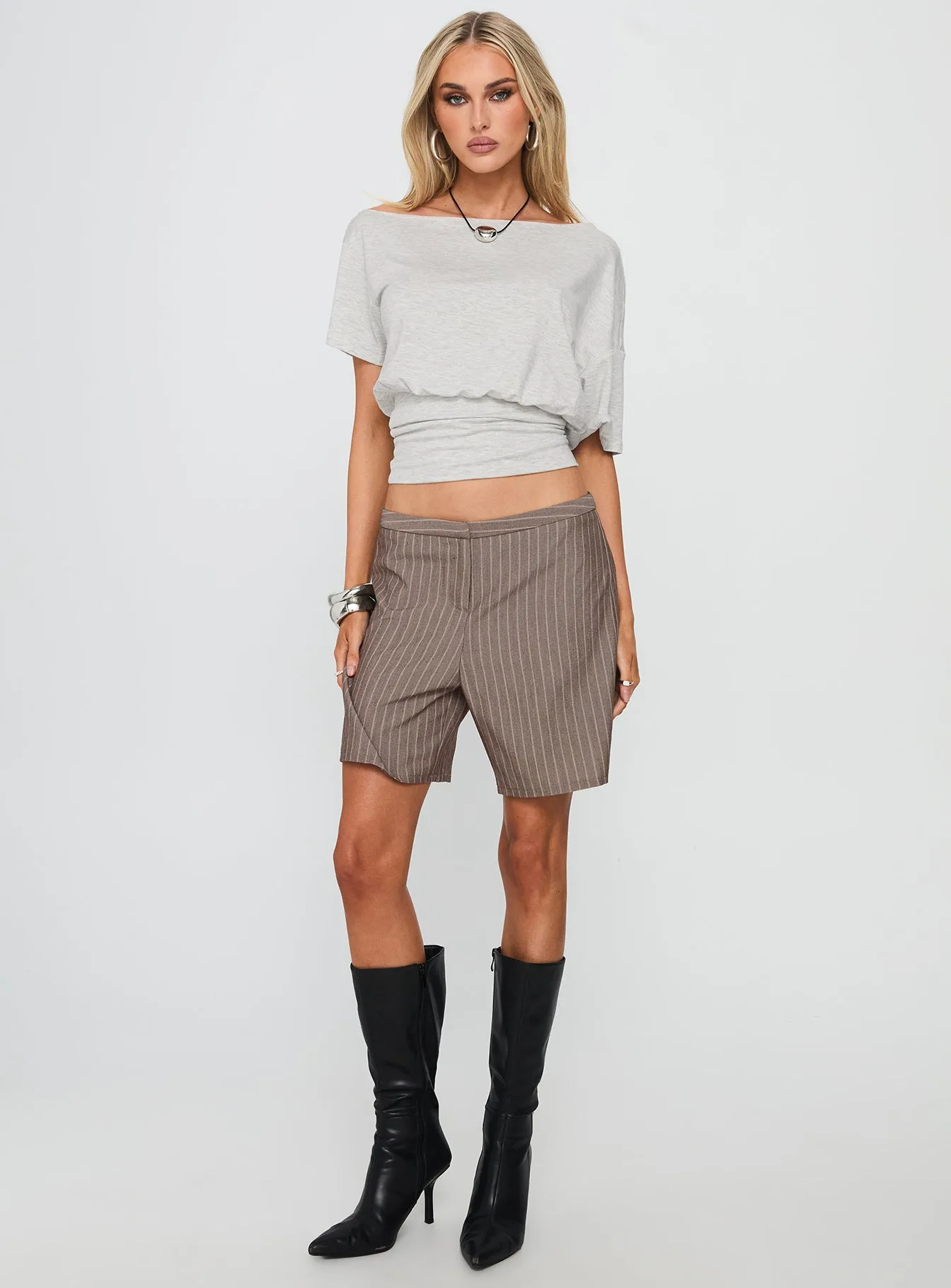 Sarun Short Pinstripe Brown Star Soul Meta Mood
