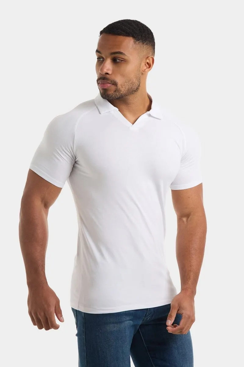 SlimFit Design Golf Apparel Jersey Buttonless Polo Shirt in White