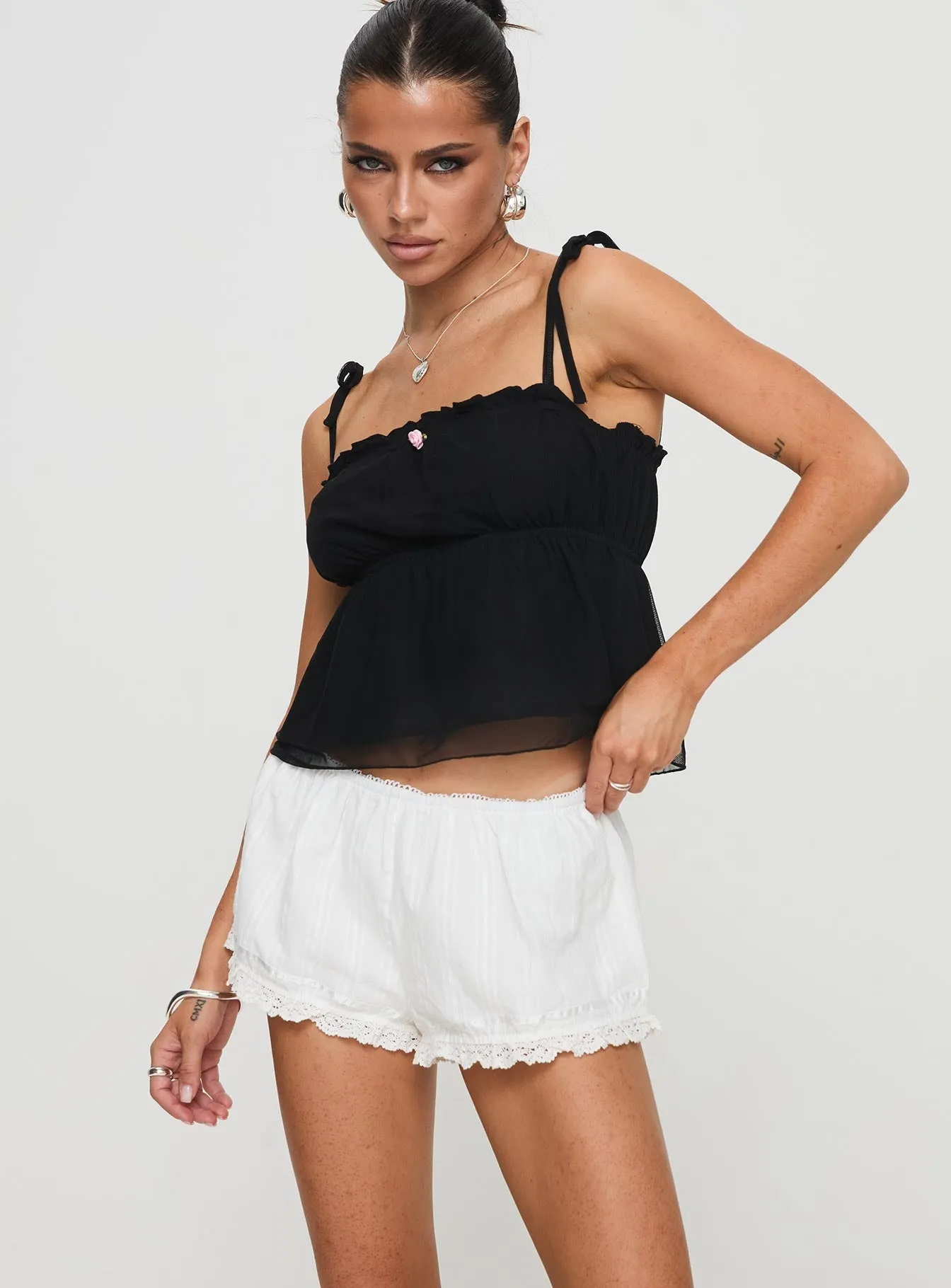 Cool Edge Rhubarb Lace Shorts White